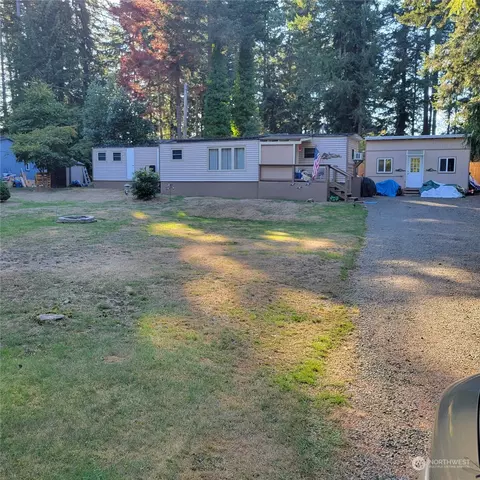 1201 E Lakeshore Dr W, Shelton, WA 98584