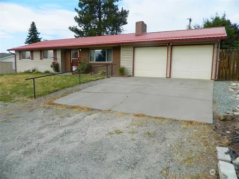 731 Ironwood St N, Omak, WA 98841