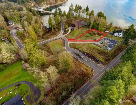 14271 Olalla Crest Ln SE, Olalla, WA 98359