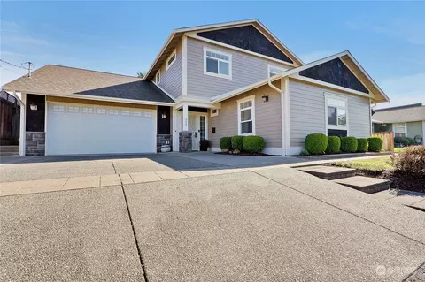 329 Kincaid Ave, Sumner, WA 98390
