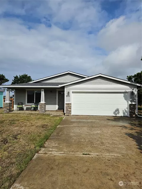 805 340th Pl, Ocean Park, WA 98640