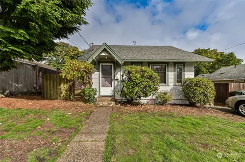 4111 N 16th St, Tacoma, WA 98406