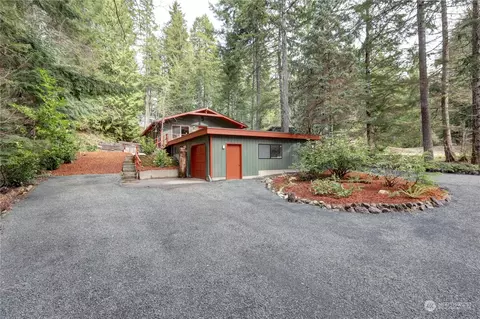 170 N Duckabush Loop W, Hoodsport, WA 98548