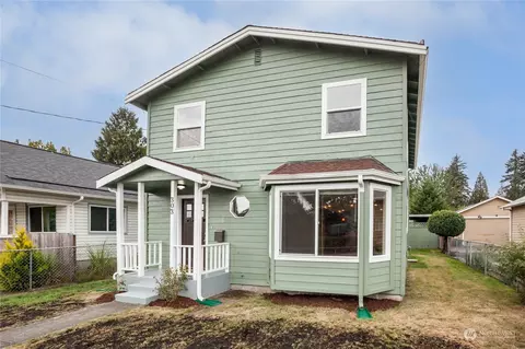 303 Pike St NE, Auburn, WA 98002