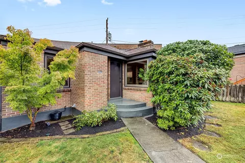 1638 Mcgilvra Blvd E, Seattle, WA 98112