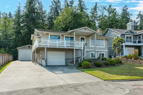 827 Rocky Point Dr, Camano Island, WA 98282