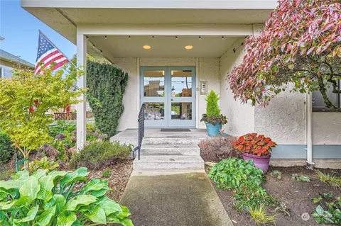 626 Main St #3, Edmonds, WA 98020