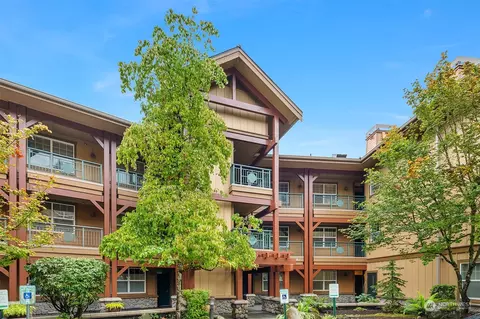 1000 Cabin Creek Ln SW #D105, Issaquah, WA 98027