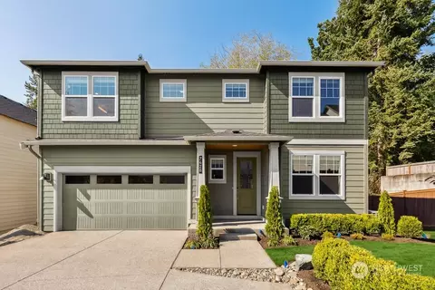 7428 NE 203rd St #5, Kenmore, WA 98028