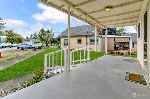 501 Corrin Ave SE, Orting, WA 98360 photo 2