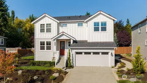 7432 NE 203rd St #4, Kenmore, WA 98028