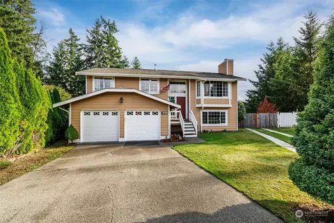 13622 Tuscola Pl NW, Silverdale, WA 98383