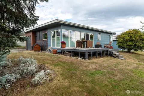 904 35th St, Anacortes, WA 98221