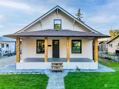 221 S Buckner St, Centralia, WA 98531