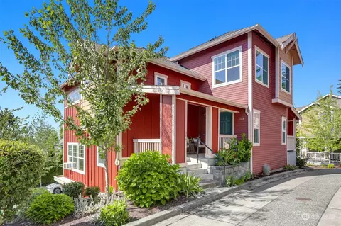 1984 17th Ave NE, Issaquah, WA 98029