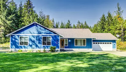 6139 Beal Pl NW, Seabeck, WA 98380