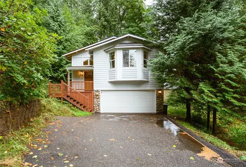 17 A Little Strawberry Ln, Bellingham, WA 98229