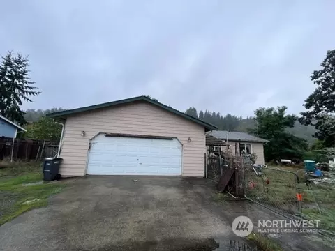 23 4th Ave S, Algona, WA 98001