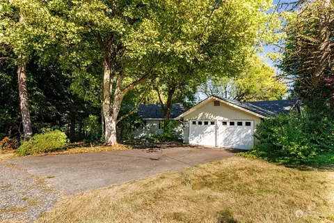 5988 Medcalf Rd, Bellingham, WA 98226