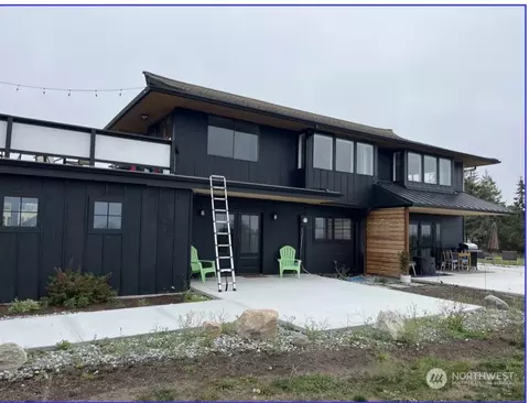 12464 Parkside Ln, Mount Vernon, WA 98273