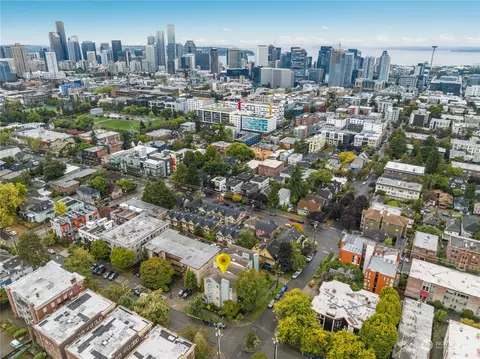 235 13th Ave E #302, Seattle, WA 98102
