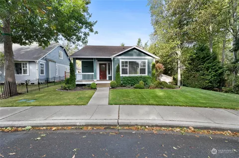 4508 Blakely Dr, Anacortes, WA 98221