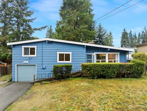 18412 72nd Ave W, Edmonds, WA 98026