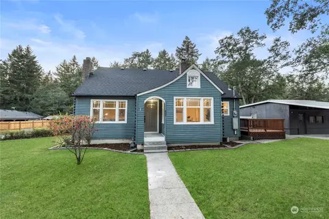 807 152nd St E, Tacoma, WA 98445