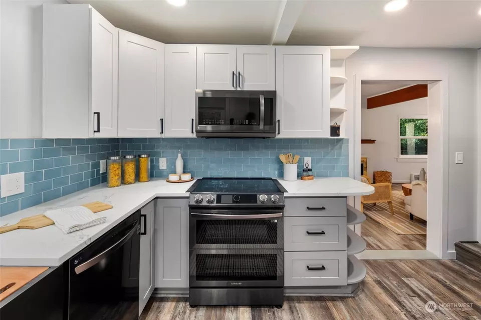  13206 Meridian Ave N, Seattle, WA 98133 photo 9