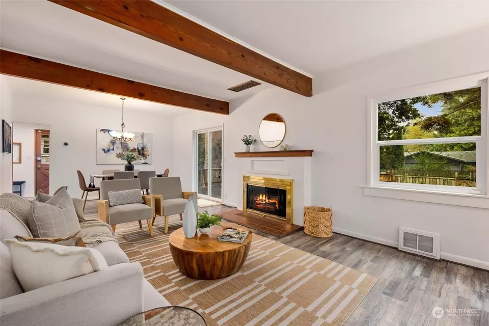  13206 Meridian Ave N, Seattle, WA 98133 photo 3