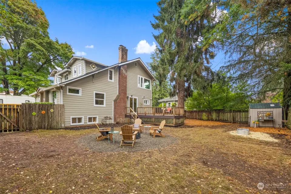  13206 Meridian Ave N, Seattle, WA 98133 photo 32