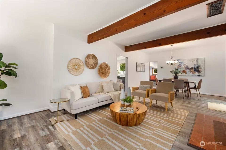  13206 Meridian Ave N, Seattle, WA 98133 photo 4