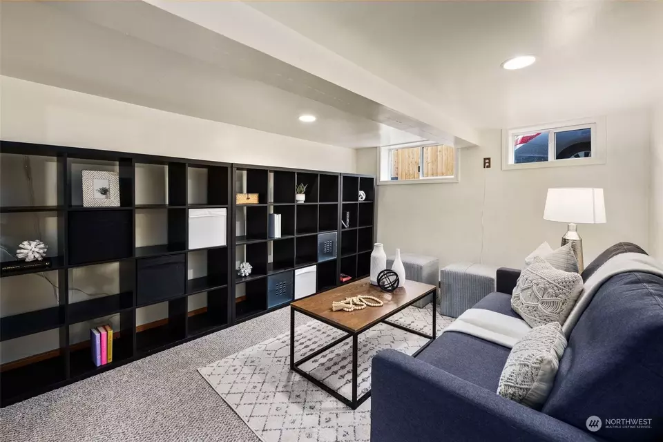  13206 Meridian Ave N, Seattle, WA 98133 photo 28