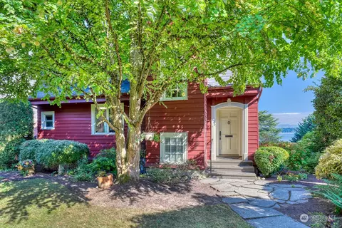 1720 Evergreen Pl, Seattle, WA 98122