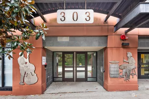 303 23rd Ave S #307, Seattle, WA 98144