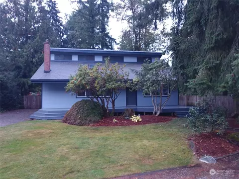 338 Lakeside Dr, Sedro Woolley, WA 98284