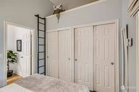 421 10th Ave E #B, Seattle, WA 98102 photo 7