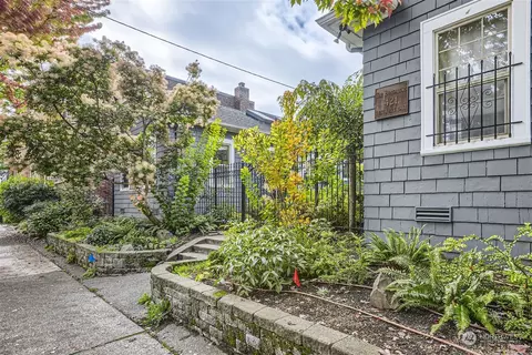 421 10th Ave E #B, Seattle, WA 98102 photo 17