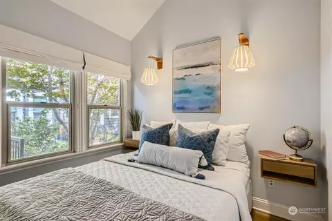 421 10th Ave E #B, Seattle, WA 98102 photo 6
