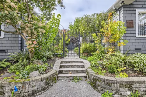 421 10th Ave E #B, Seattle, WA 98102 photo 16
