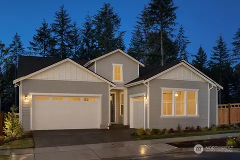 33138 Liberty Ave SE, Black Diamond, WA 98010