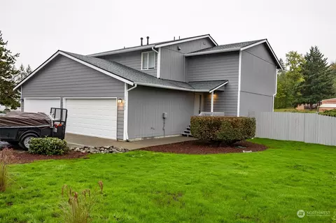 16221 16223 72nd Avenue Ct E, Puyallup, WA 98375