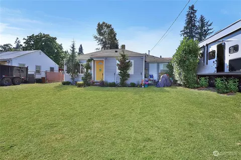 8908 Rose Rd SW, Lakewood, WA 98498