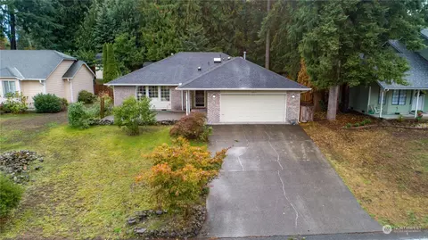 6305 22nd Ave SE, Lacey, WA 98503