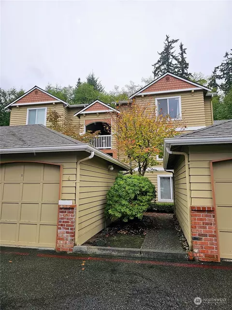 5630 14th Dr W #P102, Everett, WA 98203