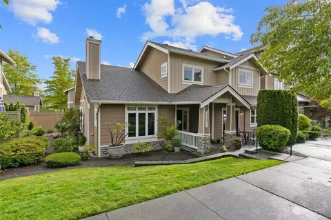35301 SE Sequoia Pl #A, Snoqualmie, WA 98065