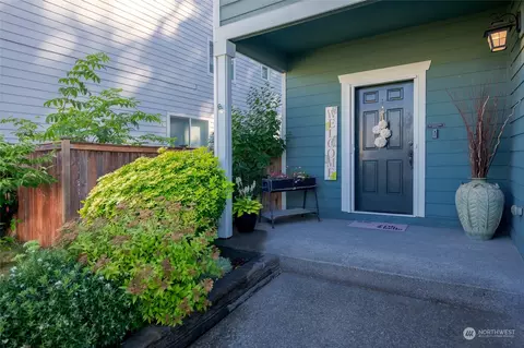 1210 Daffodil Ave NE, Orting, WA 98360 photo 2