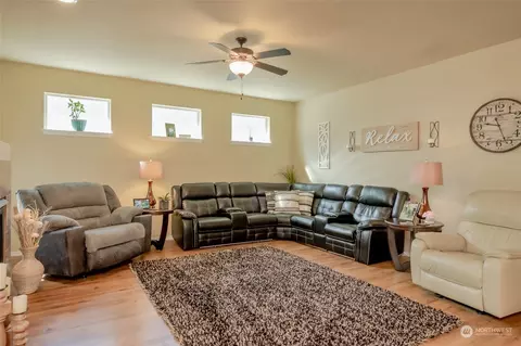 1210 Daffodil Ave NE, Orting, WA 98360 photo 13