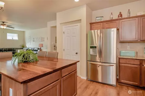 1210 Daffodil Ave NE, Orting, WA 98360 photo 12