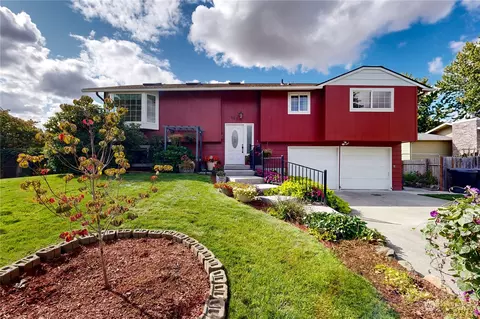 925 Olympia Dr, Walla Walla, WA 99362